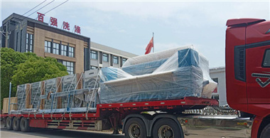 百強洗脫機、烘干機、燙平機等洗滌設備發(fā)貨海南-百強洗滌設備