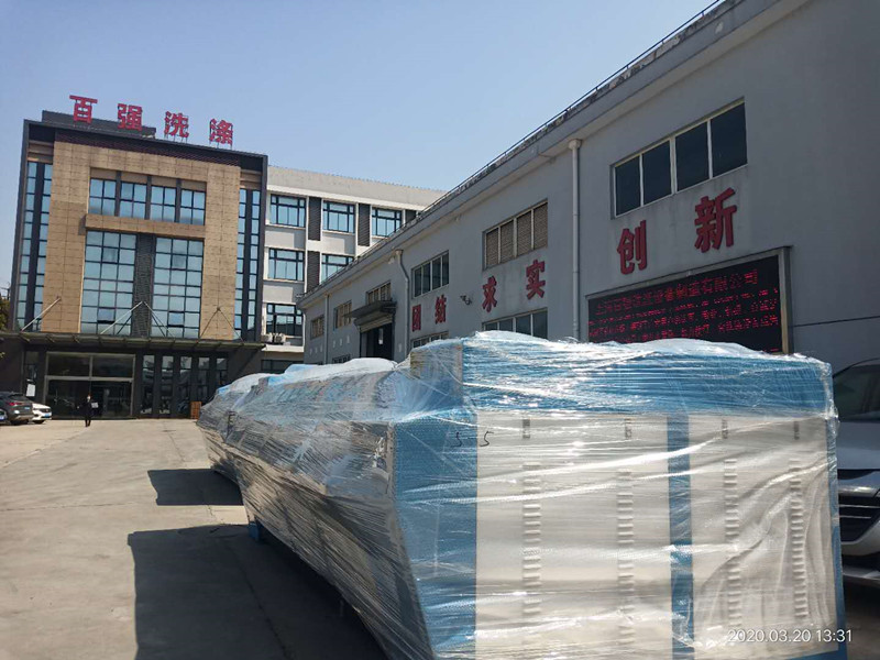 百強洗滌設備-洗脫機，烘干機，燙平機發貨四川